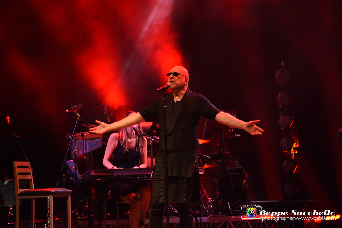 VBS_9166 - Concerto Mario Biondi - Romantic Tour 2022.jpg